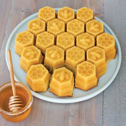 Nordic Ware Honeycomb Pull-Apart Pan