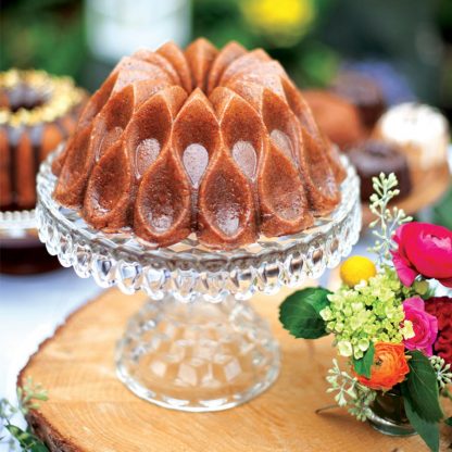 Nordic Ware Crown Bundt Pan