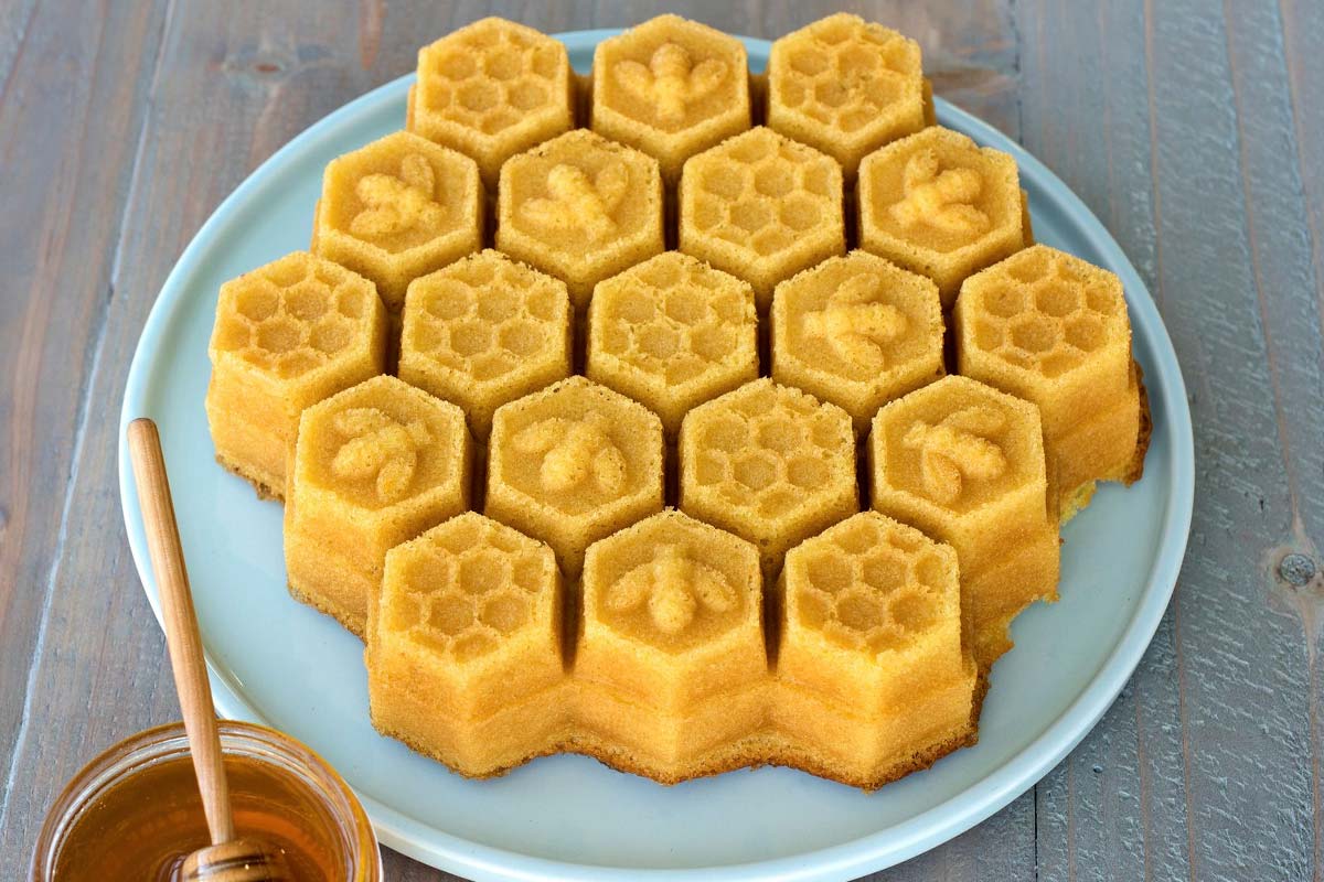 Nordic Ware Honeycomb Lemon Cake